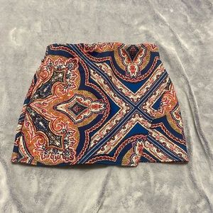 A size 6 women’s boho skirt from missguided!